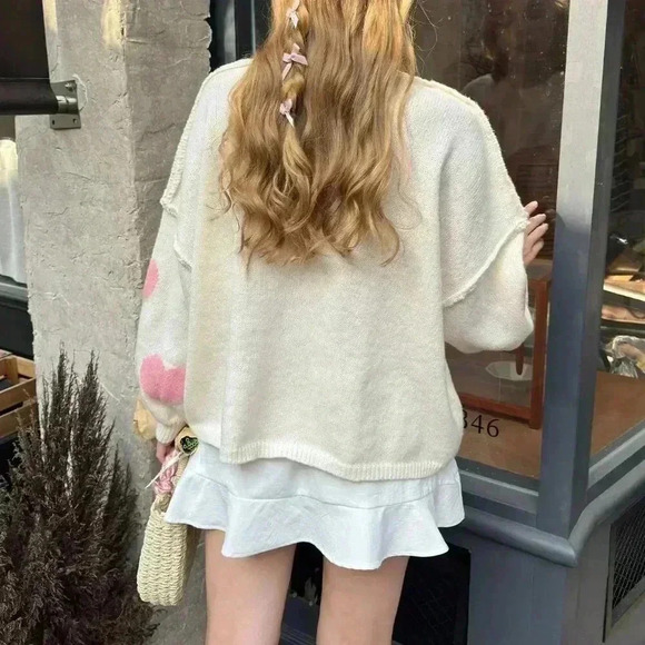 Beige Casual Women's Heart Pattern Drop Shoulder Oversize Lantern Sleeve Sweater - Picture 6 of 6